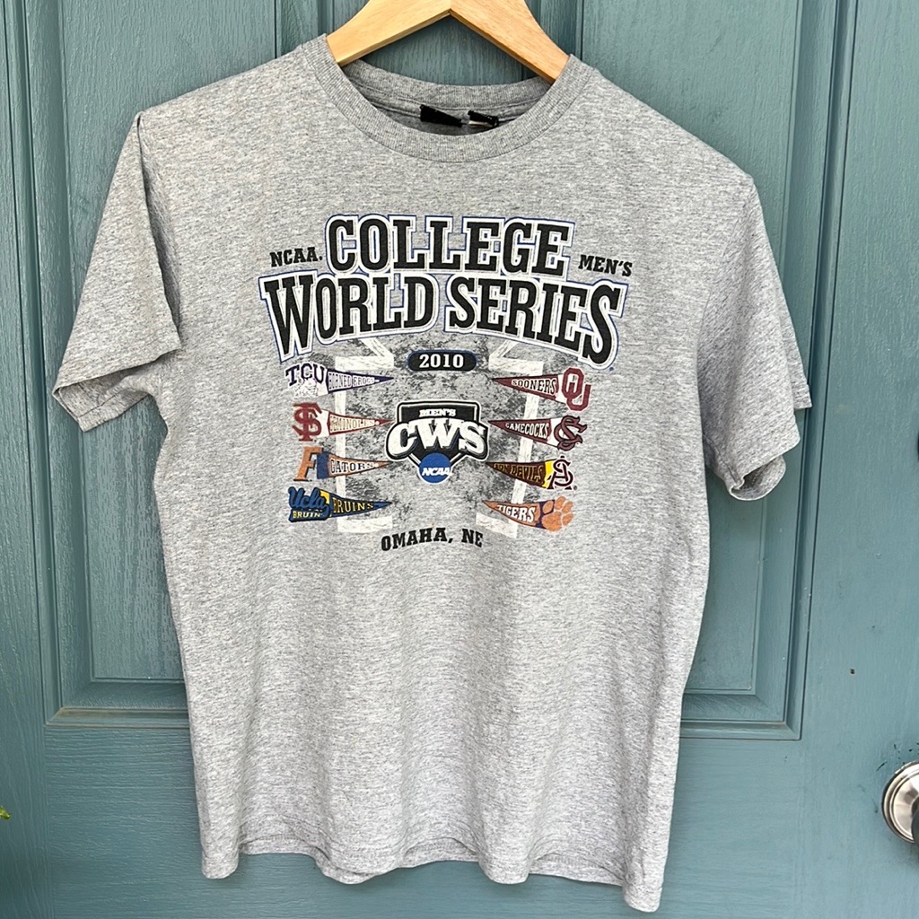 Youth 2010 Baseball College World Series TShirt  Omaha